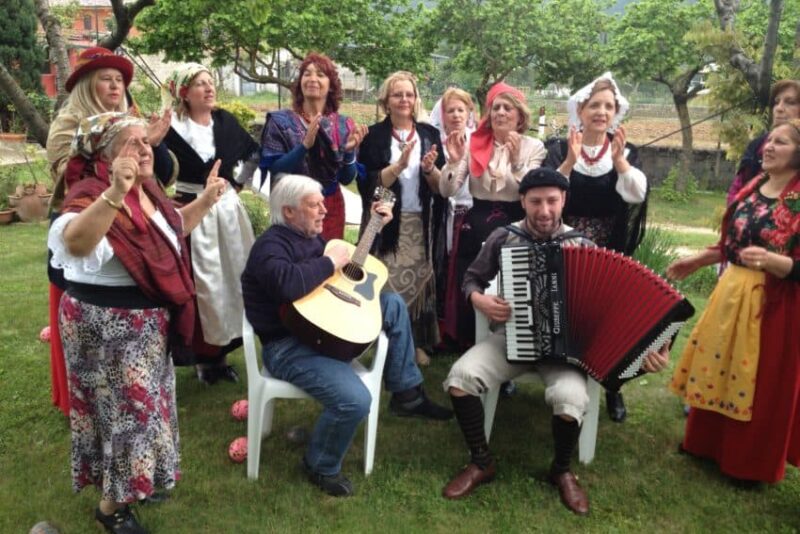Women sing traditional traditional Abruzzese songs at the Primo Maggio celebration.