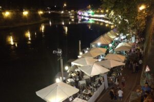 For 12 straight summers, Rome has lined the Tiber River with temporary restaurants, bars, boutiques and art galleries.
