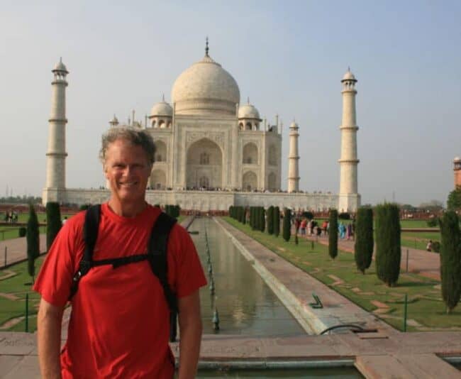 I don't do selfies. Instead, I found a nice Frenchwoman to take the obligatory Taj shot.