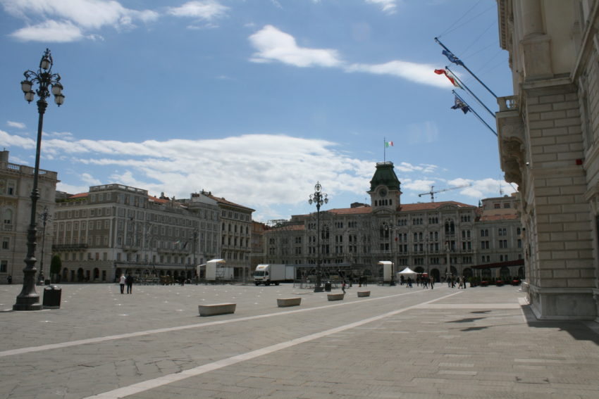 Piazza dell'Unita d'Italia, the biggest seaside piazza in Italy.