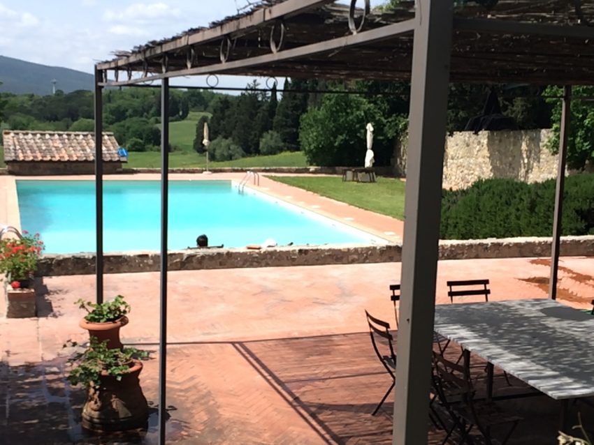 The pool at Lornano argriturismo and winery.