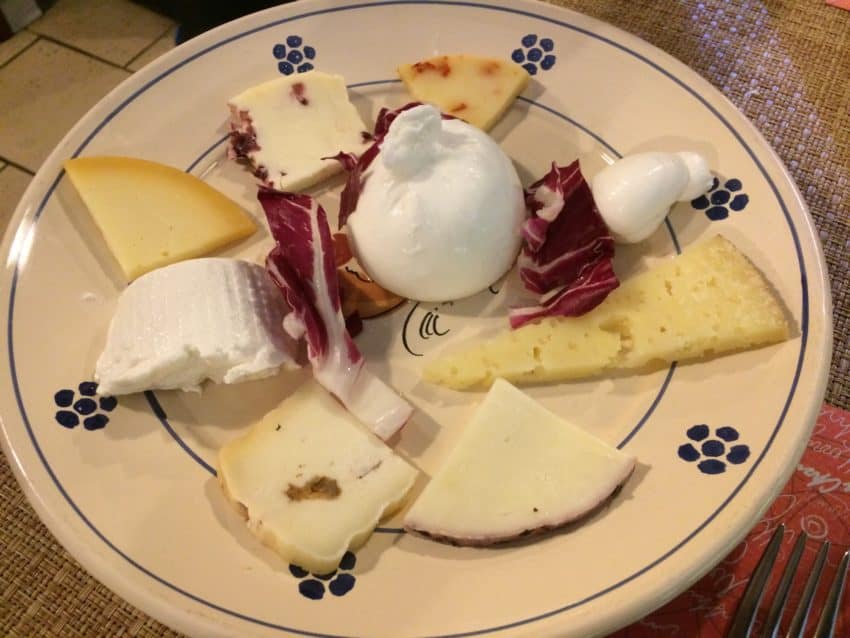 Cheese plate at Caveoso