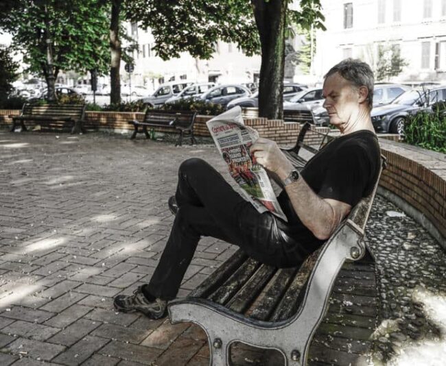 Reading my Corriere dello Sport in my neighborhood was a daily ritual over the last four years. Photo by Marina Pascucci