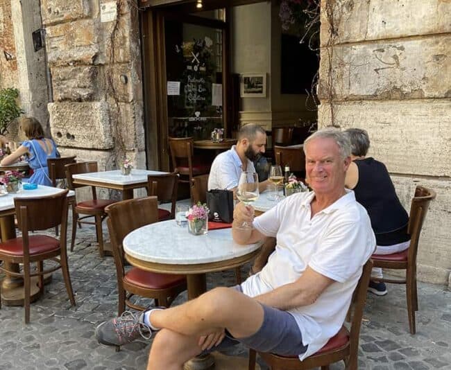 John in Il Ritrovo dei Carnivori