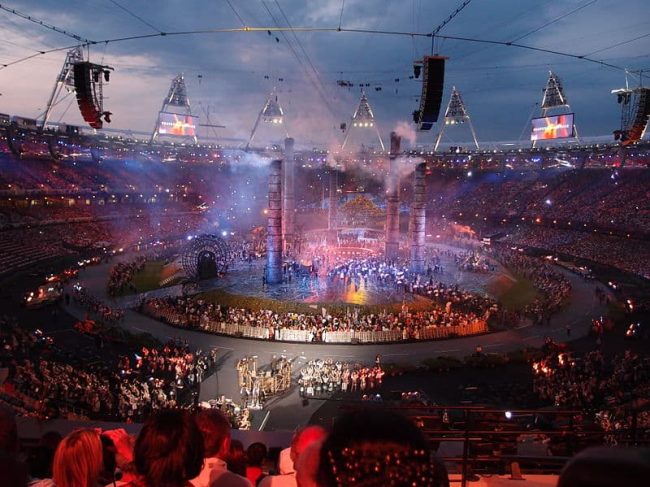800px-2012_Summer_Olympics_opening_ceremony_(11)